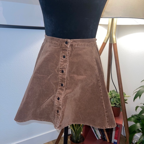 Brandy Melville Brown velvet skirt - Picture 3 of 3